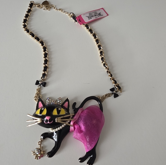Betsey Johnson Vintage Cat with Tutu Necklace - Picture 1 of 3